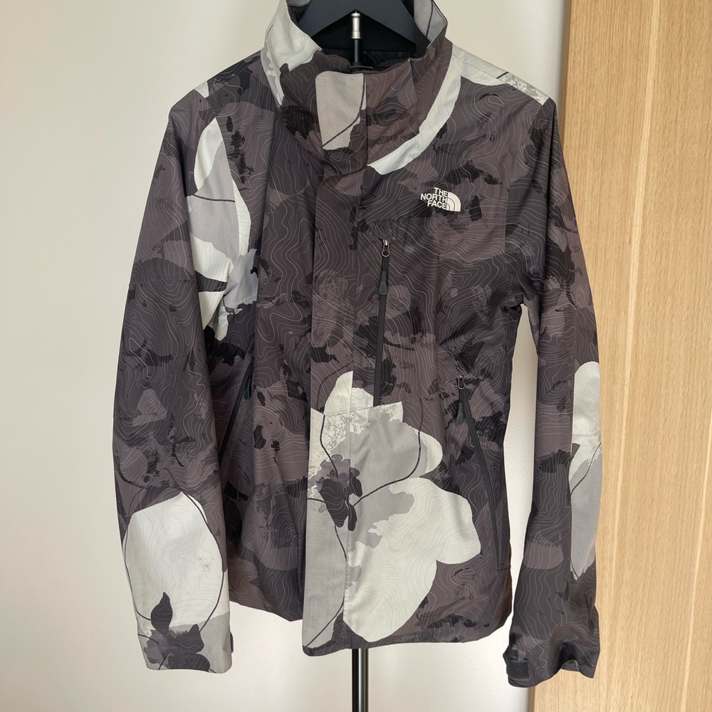 The North Face Women's Floral Gray Ski Jacket